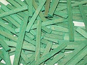 cales en bois droul, longueur 70 mm, largeur 5 mm, p. 2 mm, coloris vert x 1000