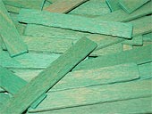 cales en bois droul, longueur 70 mm, largeur 10 mm, p. 2 mm, coloris vert x 1000