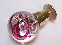 bouton de porte simple Ile de Brhat. Tube de bulles fuchsia - Monture dore.